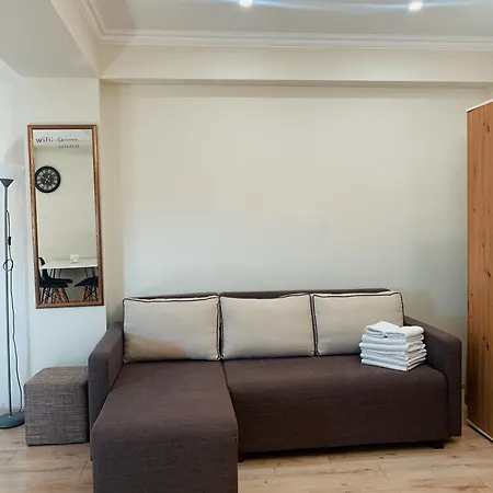 מוקצ'בה Apartments Domovik Korzo מראה חיצוני תמונה