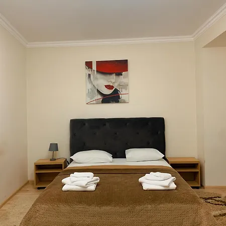 מוקצ'בה Apartments Domovik Korzo מראה חיצוני תמונה
